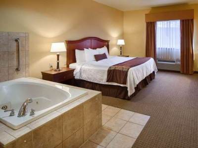 Western & Hotel 3*